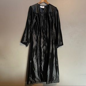 Graduation Gown Oak Hill